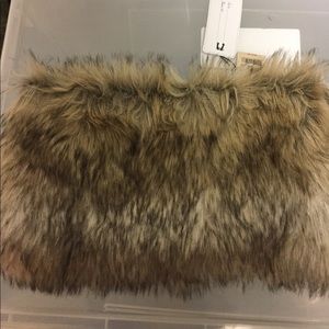New with tags Faux fur wrap scarf